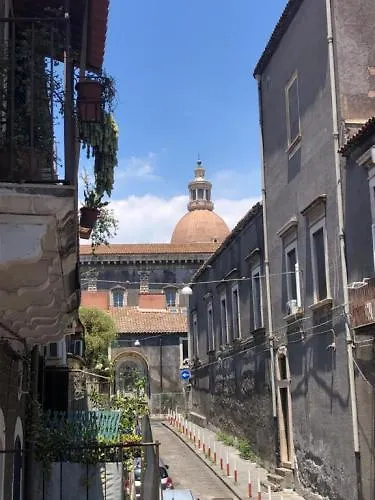 Casa Benedettini Tourist Apartment In Sicily カターニア