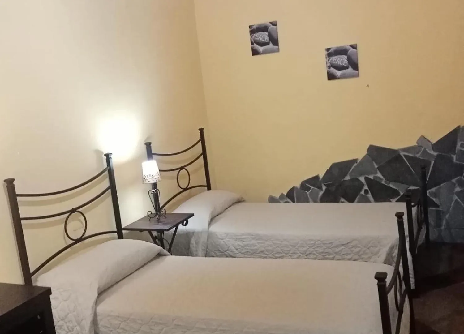 Casa Benedettini Tourist Apartment In Sicily カターニア